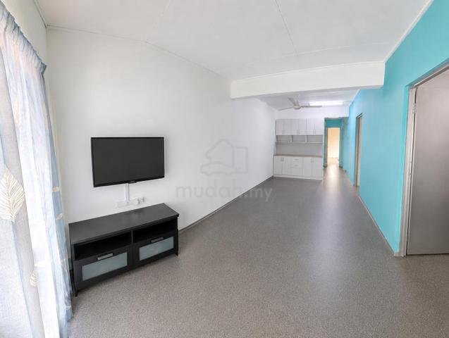 Apartment Idaman 1