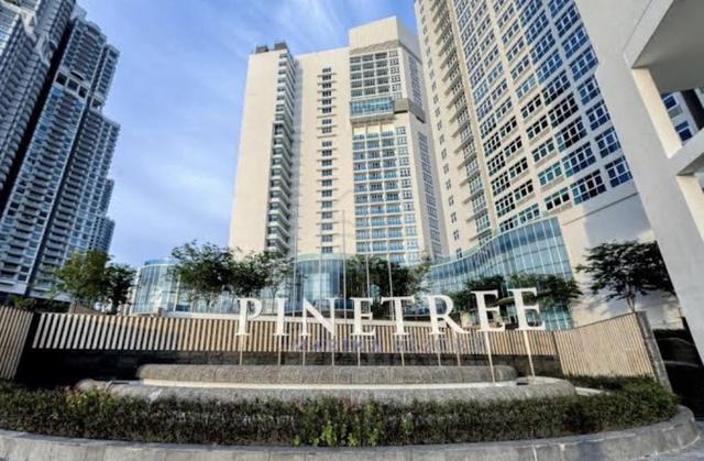 PineTree Marina Resort 1