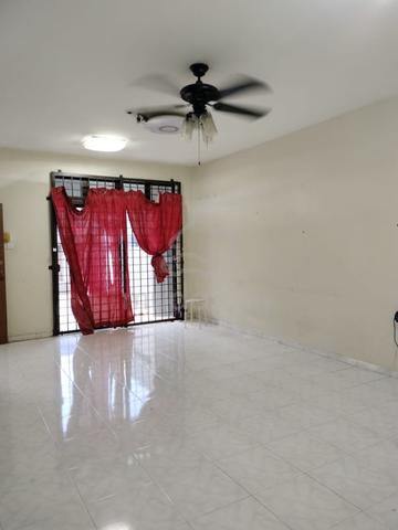 Permas Jaya 12 . Partial Furnish 2Storey With Aircon Heater Tabletop 1