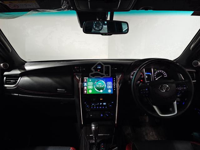 2021 Toyota Fortuner 2.8 4WD FULL SPEC LIKE NEW - 3