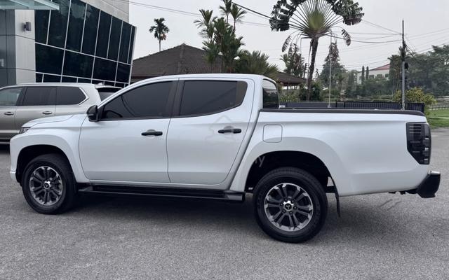 2023 Mitsubishi TRITON 2.4 VGT PREMIUM MY19 L200 - 3