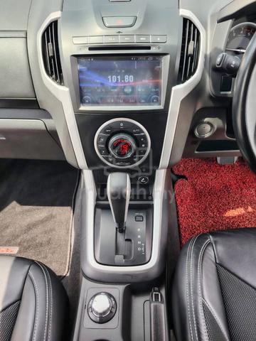 Isuzu D-MAX PREMIUM 1.9L (A) FULL SVC ISUZU TIPTOP - 3
