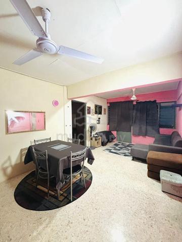 Mutiara Court 1