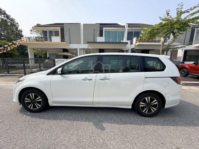 2011 Mazda 8 2.3 (A) sunroof and power doors - 1