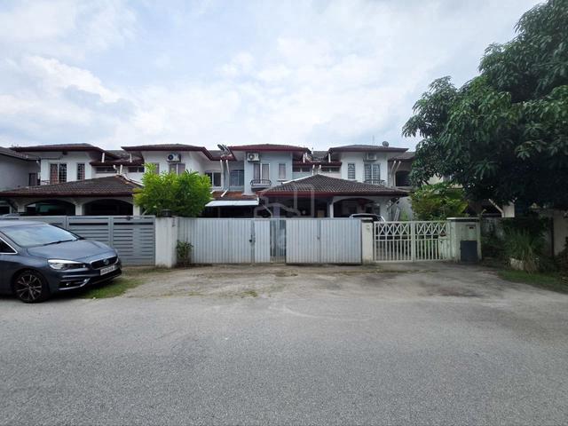 2 Storey Terrace Bandar Kinrara BK4 Puchong 1