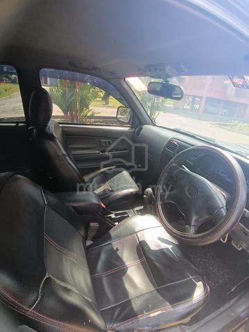 2004 Toyota HILUX 2.8 MY00 LN166R (M) - 4