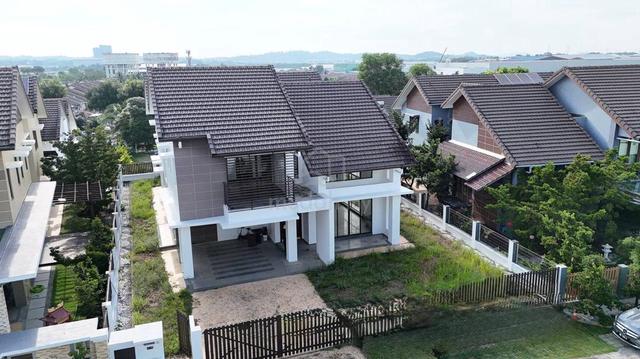 2 sty Bungalow Safira, Laman Permai, Subang Bestari, Shah Alam 1