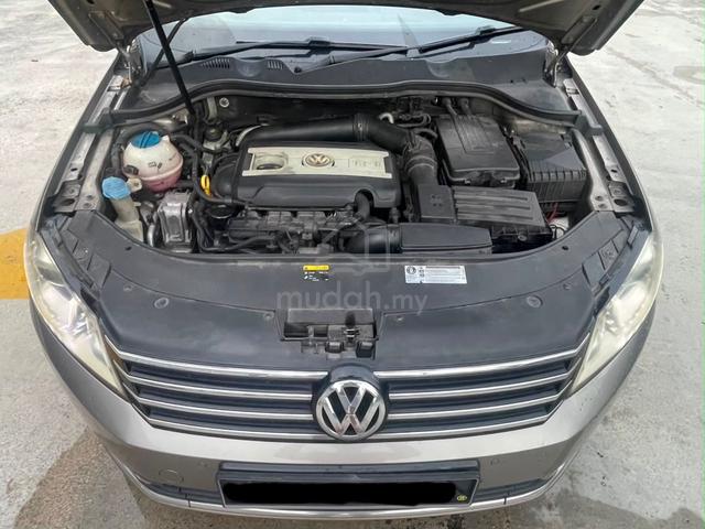 2015 Volkswagen PASSAT 1.8 TSI (CKD) ENHANCED (A) - 2