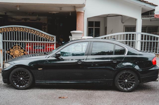 2010 Bmw 323i (CKD) 2.5 FACELIFT (A) - 2