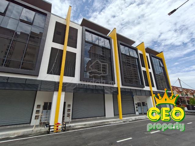 Brand New 25 ft width 3 storey Shop with Passenger Lift |Bukit Jambul 1