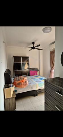Master bed room 1