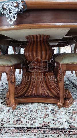 Carousel Image