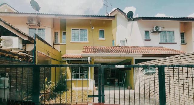 Double Storey Taman Desaria Nilai 1