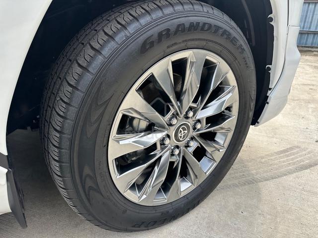 2024 Toyota LANDCRUISER 3.4 ZX 500KM mileage only - 5