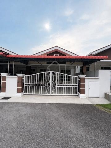 Rumah Cantik๐ Teres Setingkat Taman Merbau Lestari Jasin 1