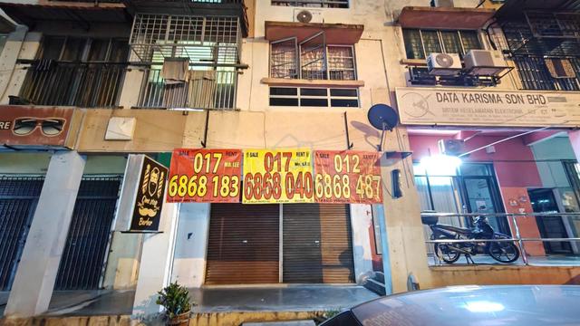 Vista shop ground floor shop for rent near MRT 1