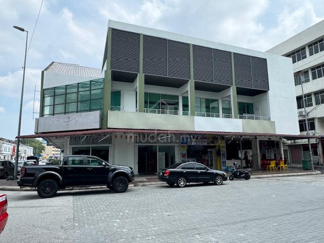 Klang Town Centre, CORNER Double Storey Big Shoplot 1