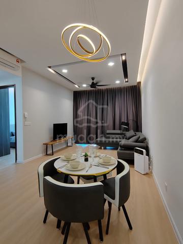 Queens Residences Q1 @ Queens Waterfront 1