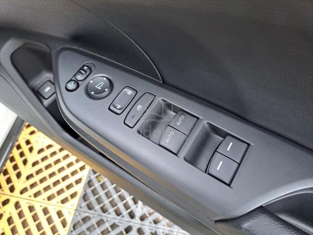 Honda CIVIC 1.5 TCP (A) FC PREMIUM H/SENSING WRNTY - 5
