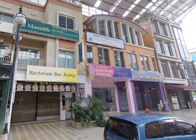 3-Storey Shophouse @ Era Square, Seremban 1
