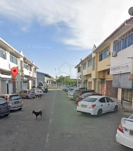 industrial shop for rent near McDonald and bataras 1