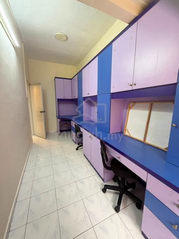 Taman Daya Double Storey 4 Bed Partial furnished Mount Asutin Ciq 1