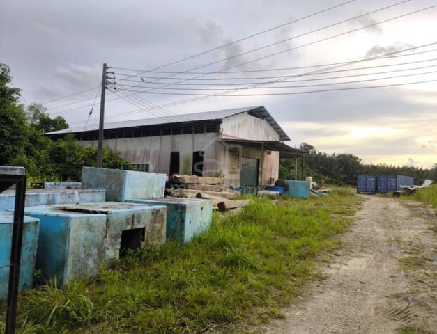 For Sale Warehouse With Land 1.5 Acres @ Jalan Bako Kuching 1