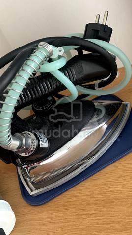 Silver Star ES-94B Steam Iron – Complete Set with - photo 3 of 4