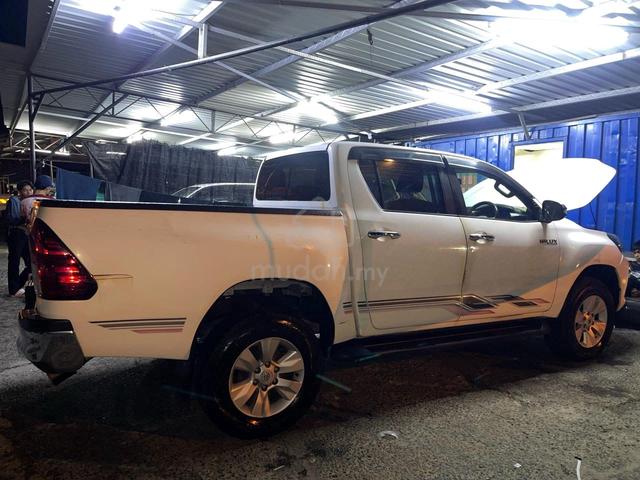 2019 Toyota HILUX 2.4 G FACELIFT (A) - 2