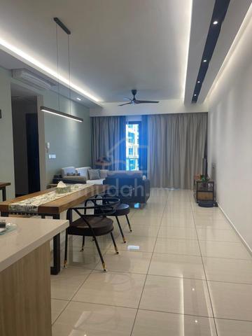 Queens Residences Q1 @ Queens Waterfront 1