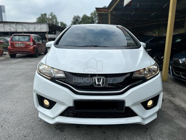 Honda JAZZ 1.5 V KEYLESS BODYKIT YEAR MADE 2015 - 3