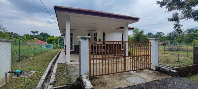 CHEAPEST‼️FULLY TILES‼️Bungalow Mahkota Hills Bandar Tasik Senangin 1
