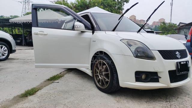2012 Suzuki SWIFT 1.5 GLX FACELIFT (A) - 2