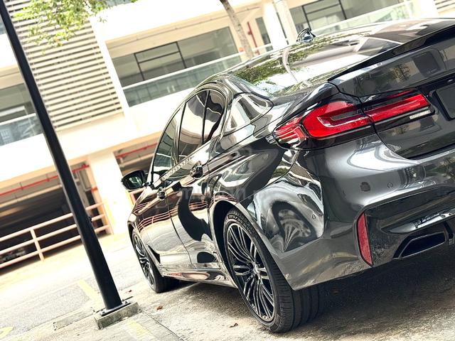 Bmw 5 SERIES 2.0 30I M-SPORT FSRech F/FBK H/Kardon - 4