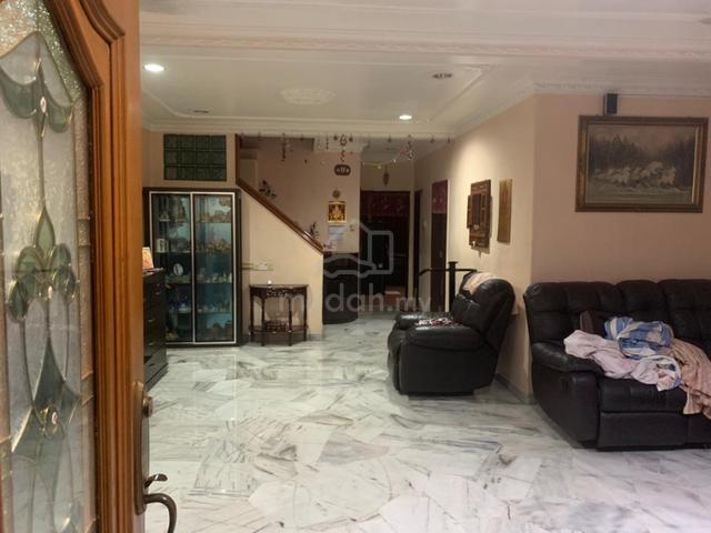 USJ 3 End Lọt (24x65 sqft +5ft) Gated Guarded 1.5 Storey Subang Jaya 1