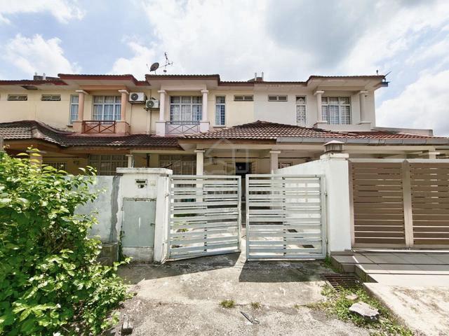 Bandar Mahkota Cheras. Jalan Penghulu. Double Storey Terrace For Sale 1