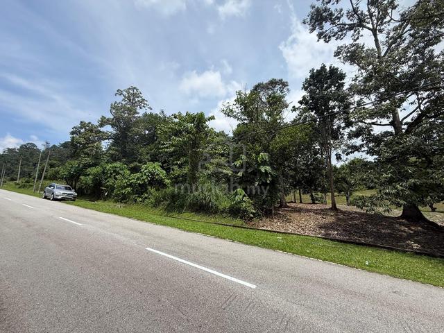[FACING ROAD] Agriculture Land Sungai Lui Hulu Langat Selangor 1
