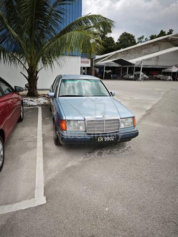 1995 Mercedes Benz 200E 2.2 (A) - 1
