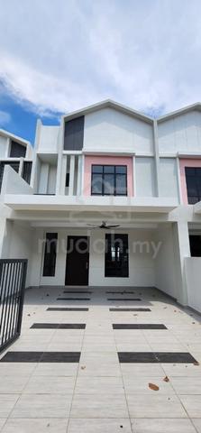 Berbaloii! water Heater! Double Storey at Forest Heights for Rent 1