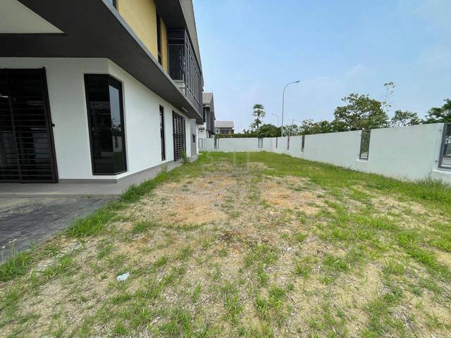 46' x 75' CORNER LOT 🔥Double Storey Casira Bandar Bukit Raja FOR SALE 2