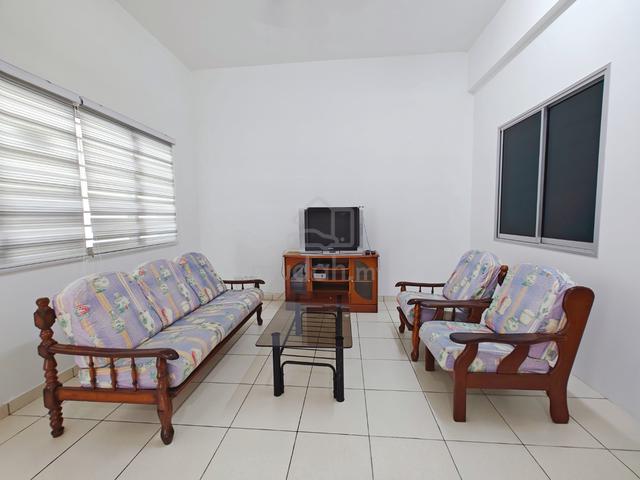 Rooms for Rent in Tanjong Karang ✨ 1