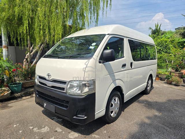 2011 Toyota HIACE 2.5 KDH202R FACELIFT (M) - 1