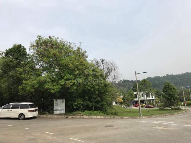 [CORNER] Bungalow Land, Peridot, Kota Emerald, Rawang 1