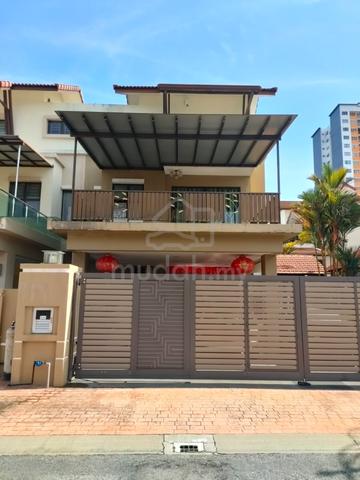 3 storey Semi D house in Taming Mutiara Bandar Sungai Long for Sale 1