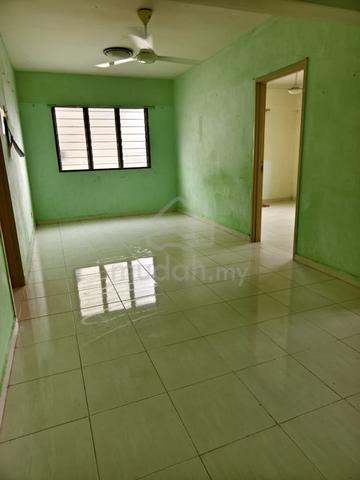 Aman Putra Apartment 1