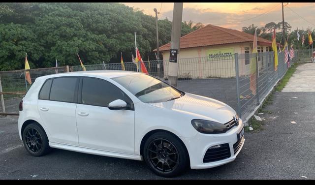 2011 Volkswagen GOLF 1.4 TSI (A) - 1