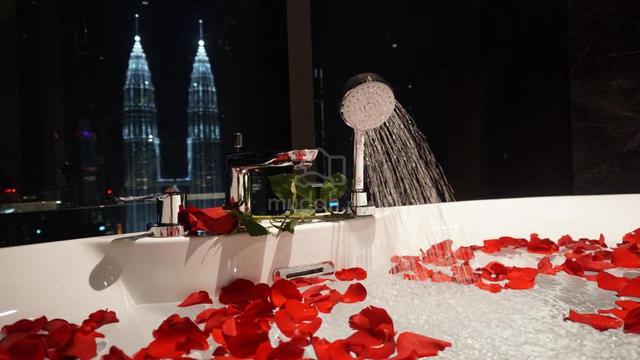 klcc condo 1