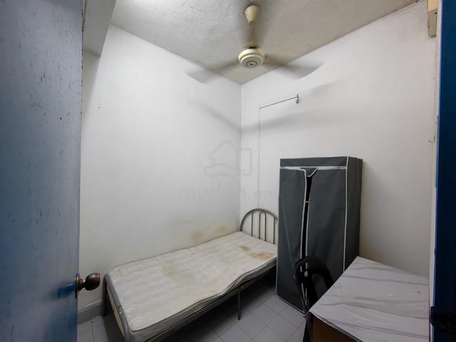Single room for rent in USJ 2 (Female only) 2