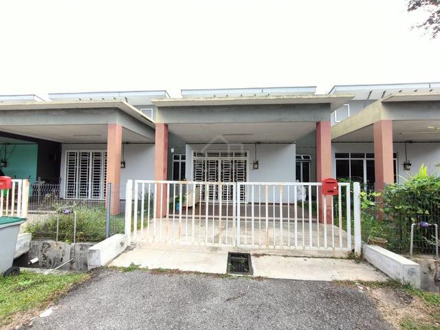 [TERMURAH] Teres Setingkat, Taman Lipat Kajang, Jasin 1