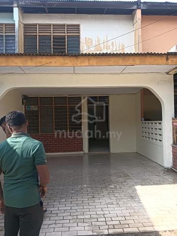 Pasir Gudang Taman Air Biru L.Cost Double Storey Terrace House 1